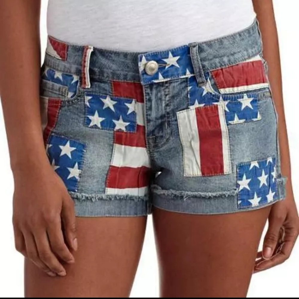 L.E.I Ashley Americana Denim Low Rise Shorts